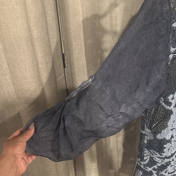 NWT Saks 5th Avenue gray blue blouse Tunic style - Picture 5 of 7